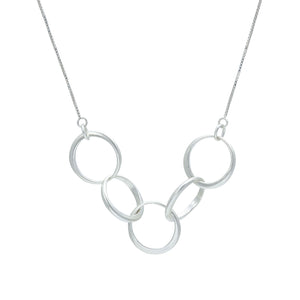 Timeless necklace with interlocking tapered rings in sterling silver